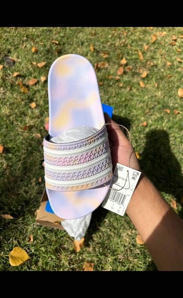 adidas - Picture 2 of 4